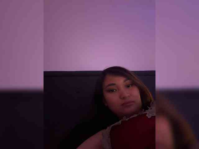 RozyElle webcam