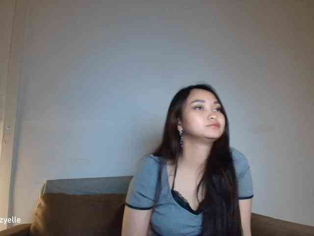 RozyElle webcam