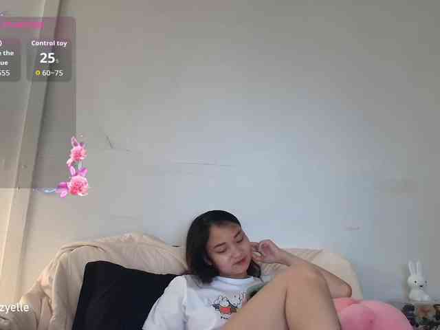 RozyElle webcam