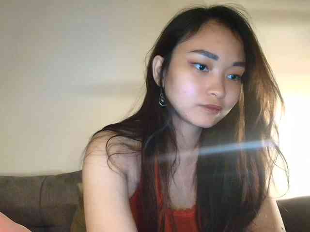 RozyElle webcam