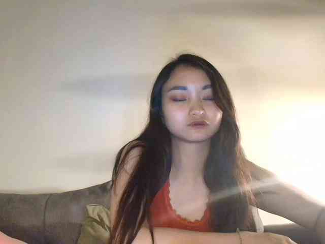 RozyElle webcam