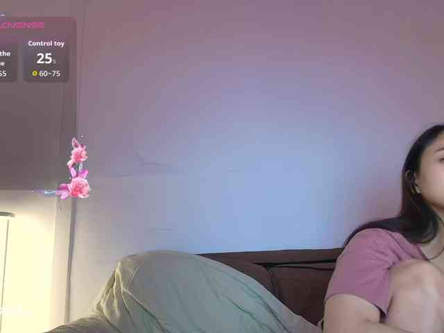 RozyElle webcam