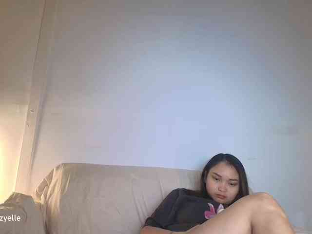 RozyElle webcam