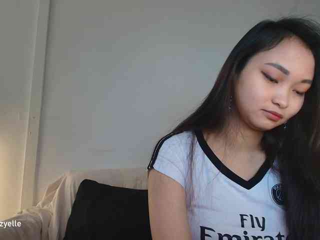 RozyElle webcam