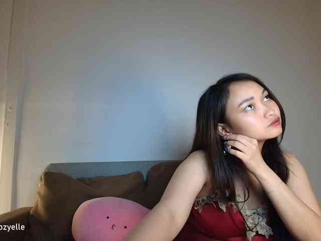 RozyElle webcam