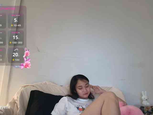 RozyElle webcam