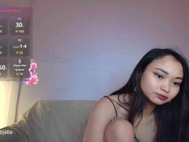 RozyElle webcam