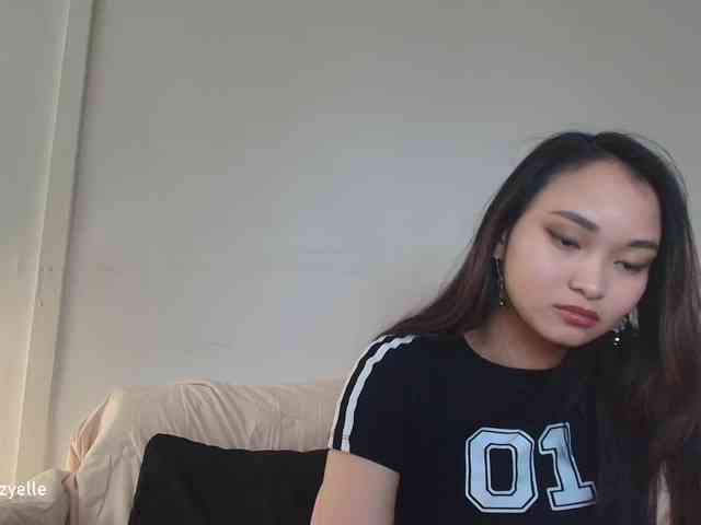 RozyElle webcam