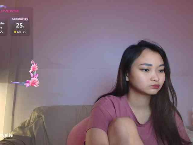 RozyElle webcam