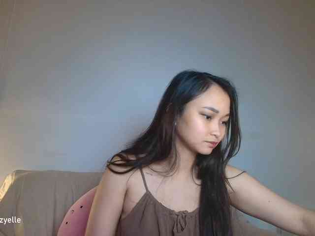 RozyElle webcam