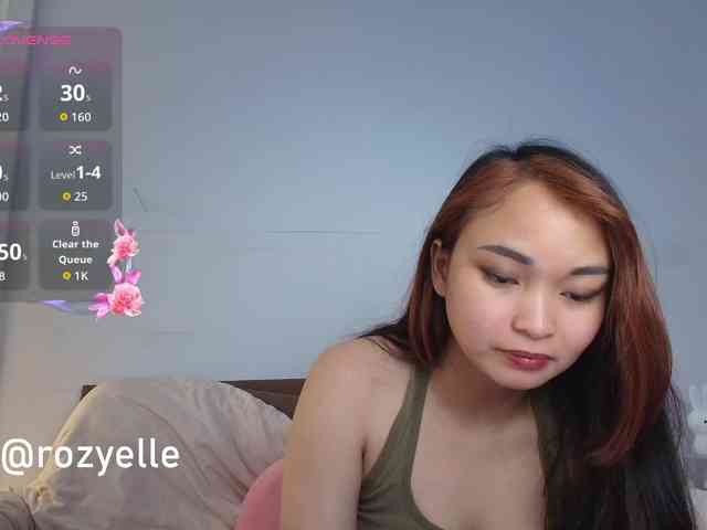 RozyElle webcam