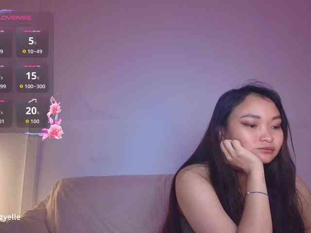 RozyElle webcam