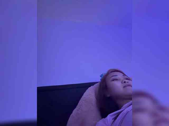 RozyElle webcam