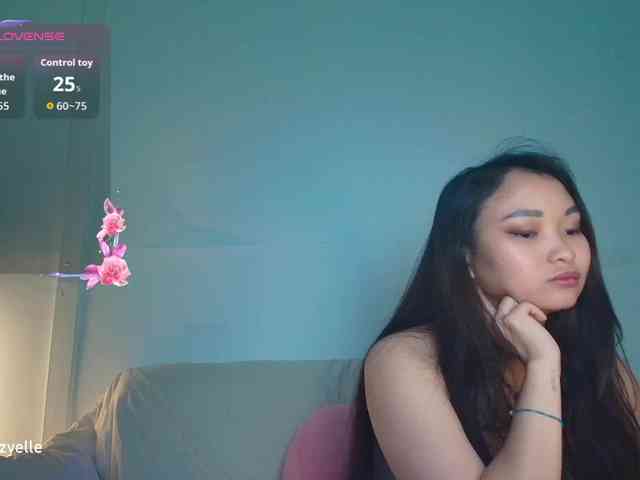 RozyElle webcam