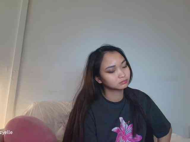 RozyElle webcam