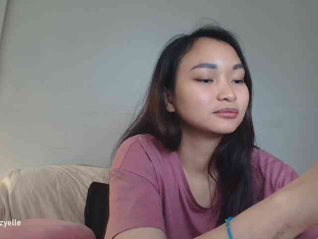 RozyElle webcam