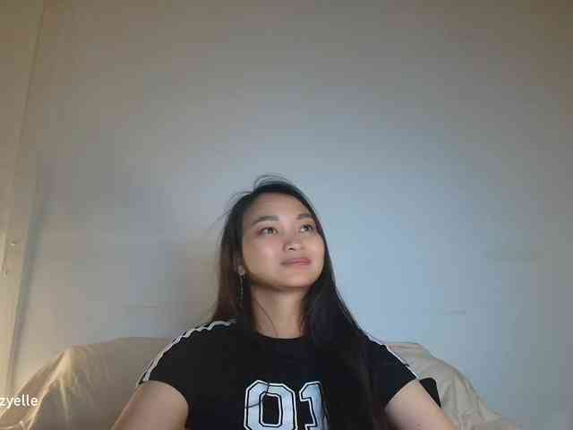 RozyElle webcam
