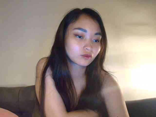 RozyElle webcam