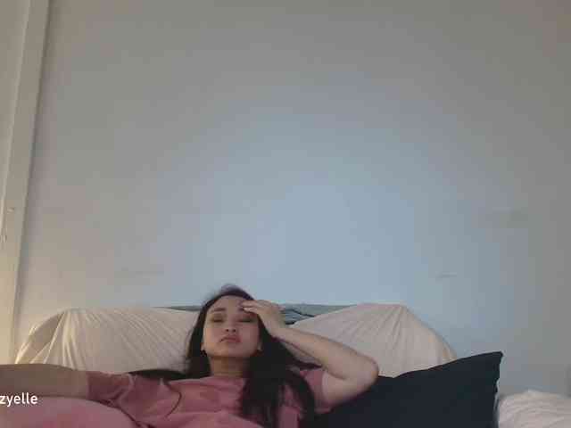 RozyElle webcam