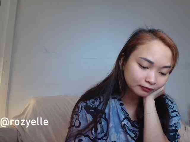 RozyElle webcam