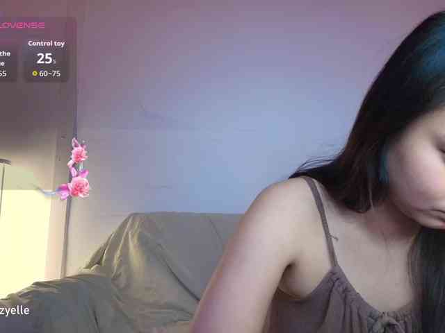 RozyElle webcam