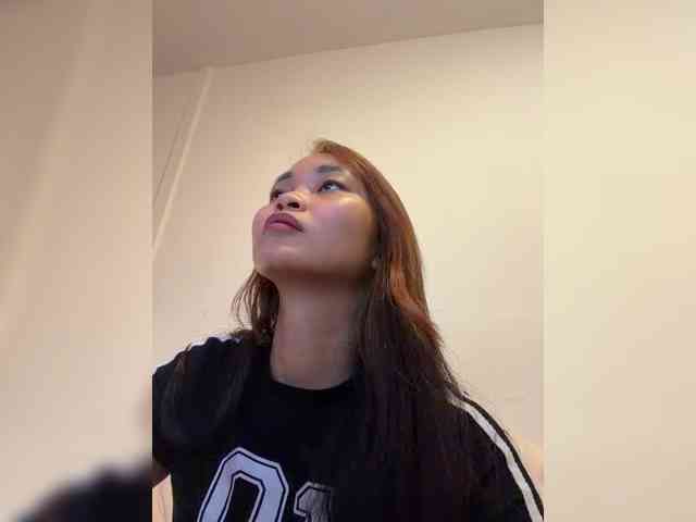 RozyElle webcam