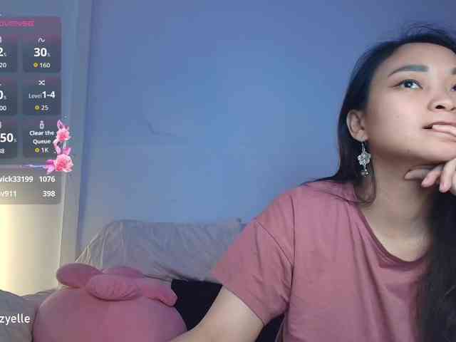 RozyElle webcam