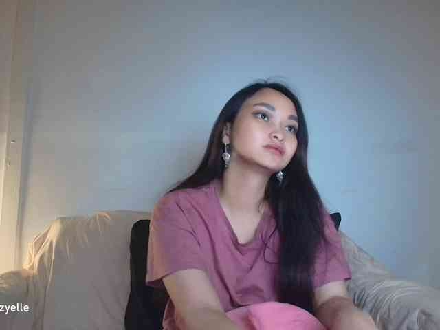 RozyElle webcam