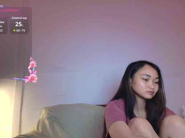 RozyElle webcam