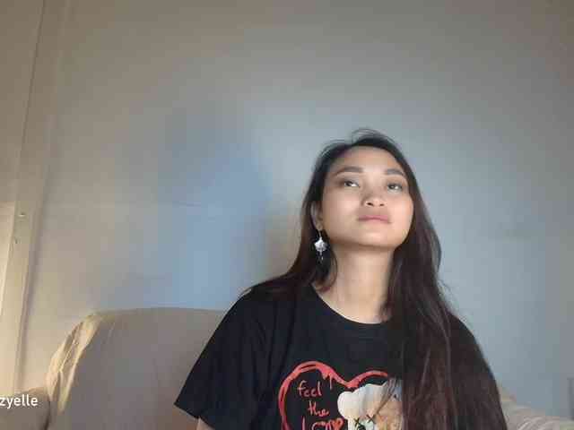 RozyElle webcam