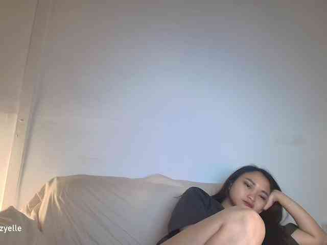 RozyElle webcam