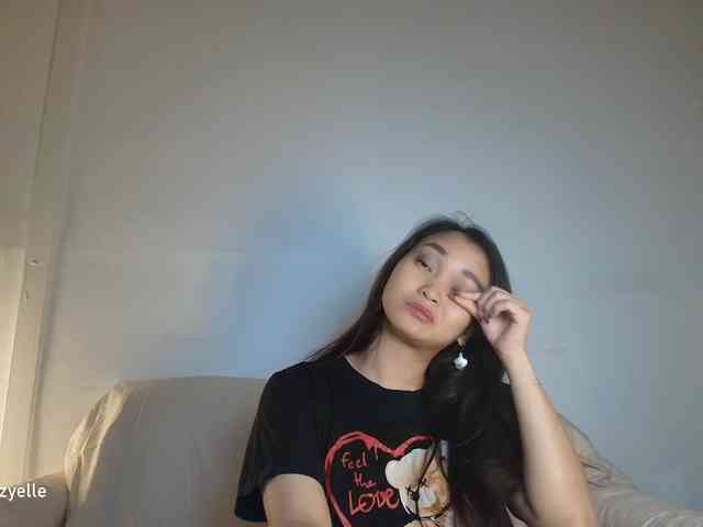 RozyElle webcam