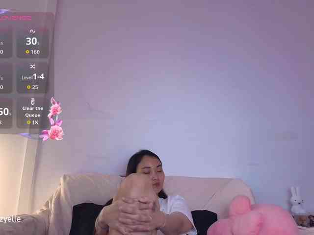 RozyElle webcam