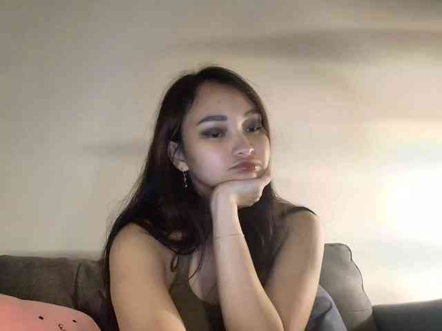 RozyElle webcam