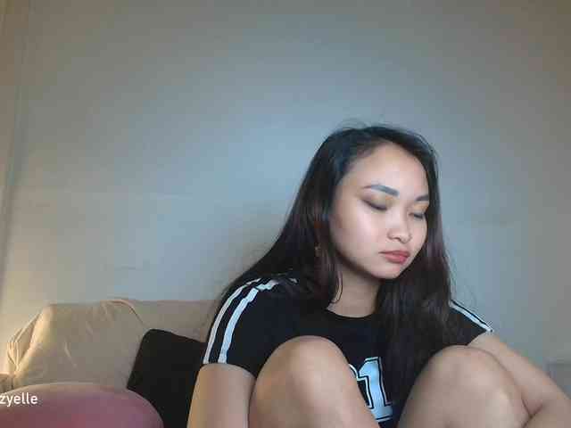 RozyElle webcam
