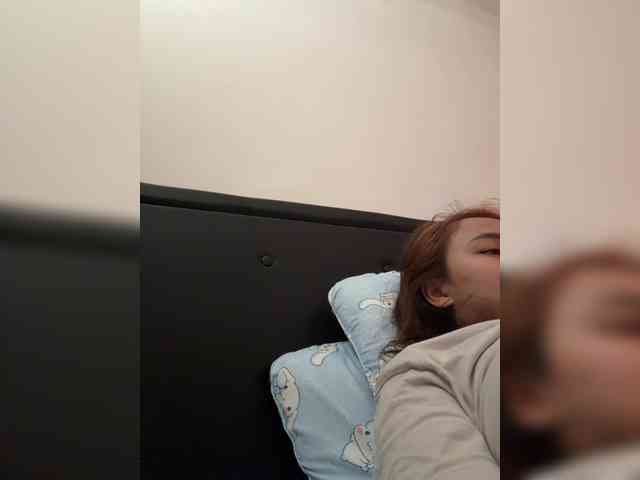 RozyElle webcam