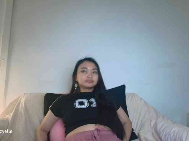 RozyElle webcam
