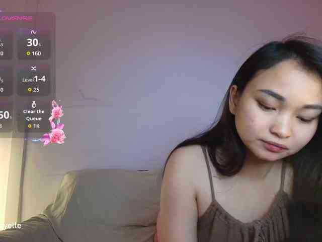 RozyElle webcam