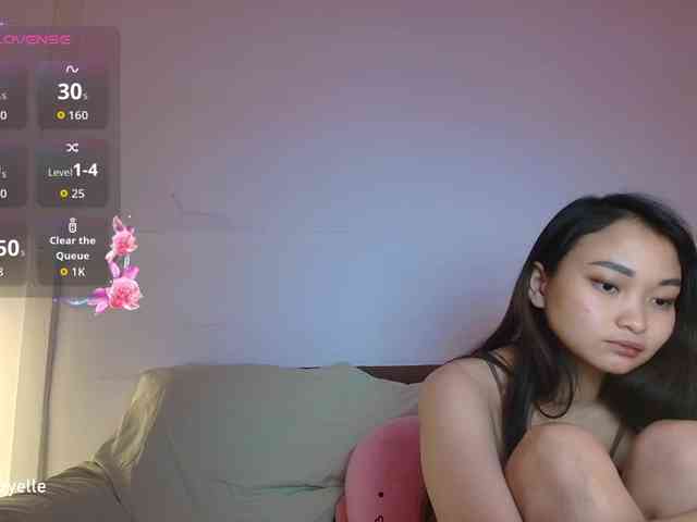 RozyElle webcam