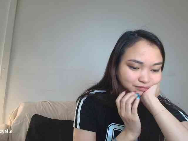 RozyElle webcam