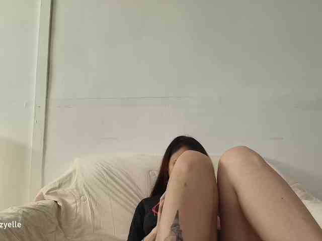 RozyElle webcam