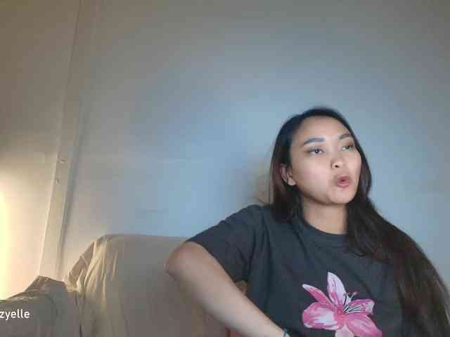 RozyElle webcam