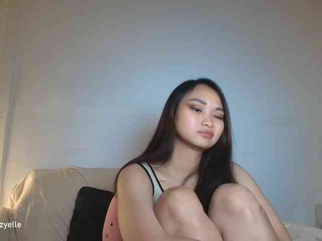 RozyElle webcam