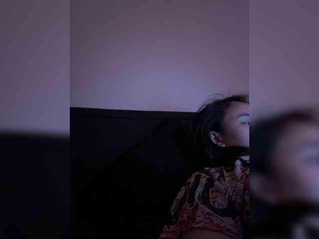 RozyElle webcam