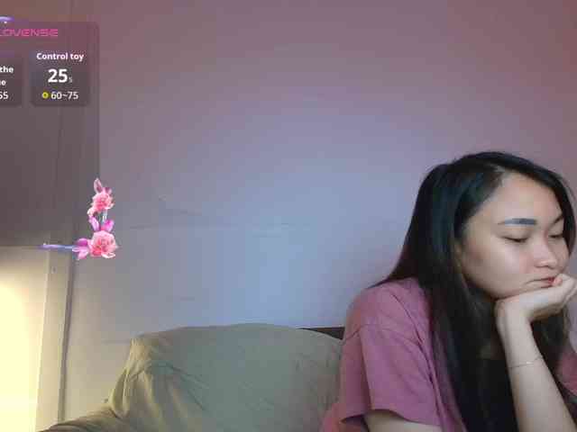 RozyElle webcam