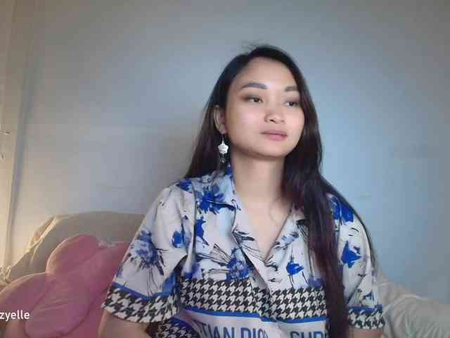 RozyElle webcam