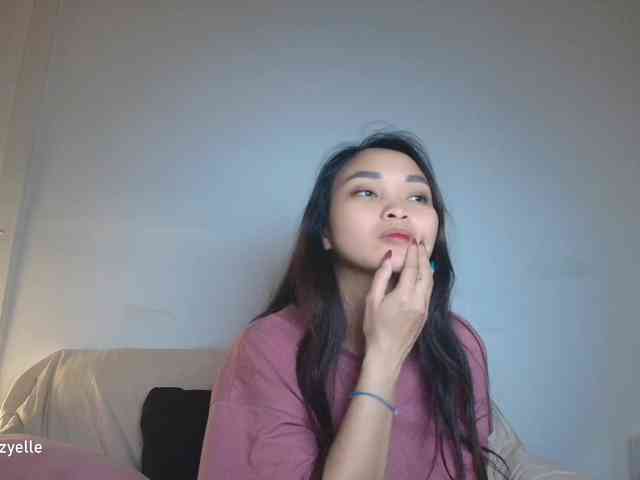 RozyElle webcam