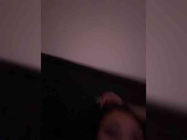 RozyElle webcam