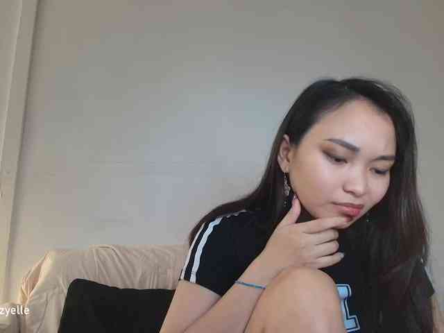 RozyElle webcam