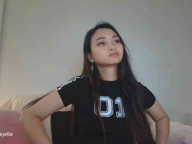 RozyElle webcam
